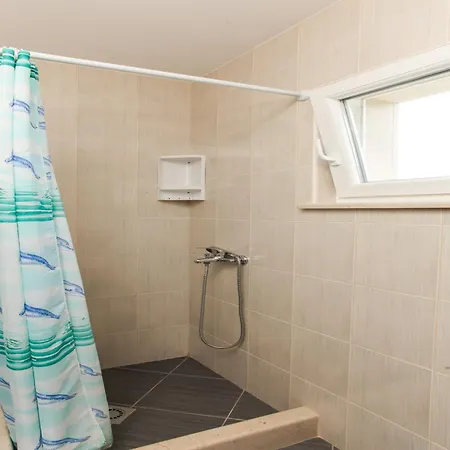 Ana - One-bedroom With Balcony And Sea View - 6 2 Floor Apartment *